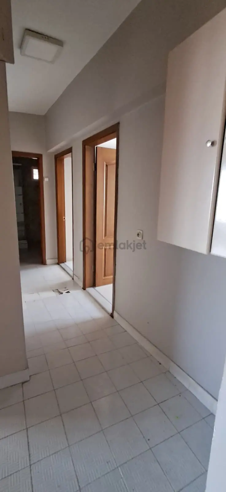 Bağlarbaşında 3+1 Katta Manzaralı Daire - 10