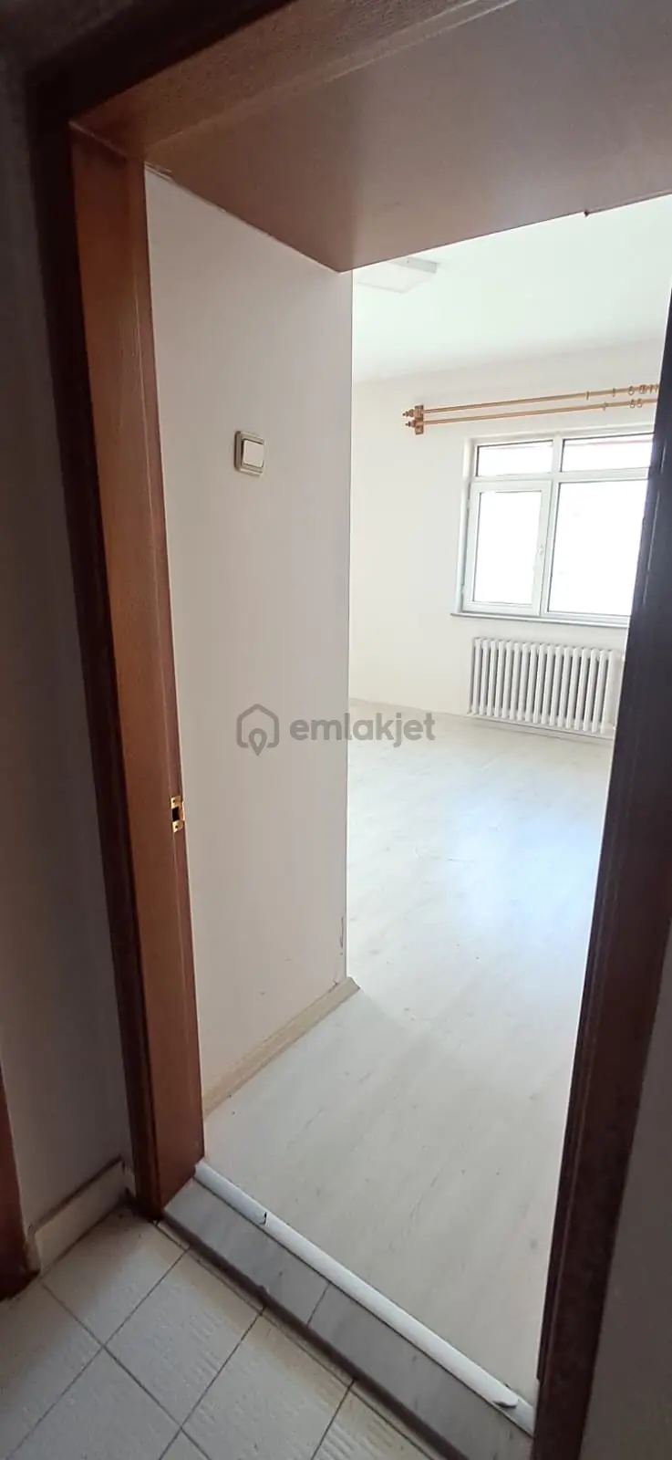 Bağlarbaşında 3+1 Katta Manzaralı Daire - 16