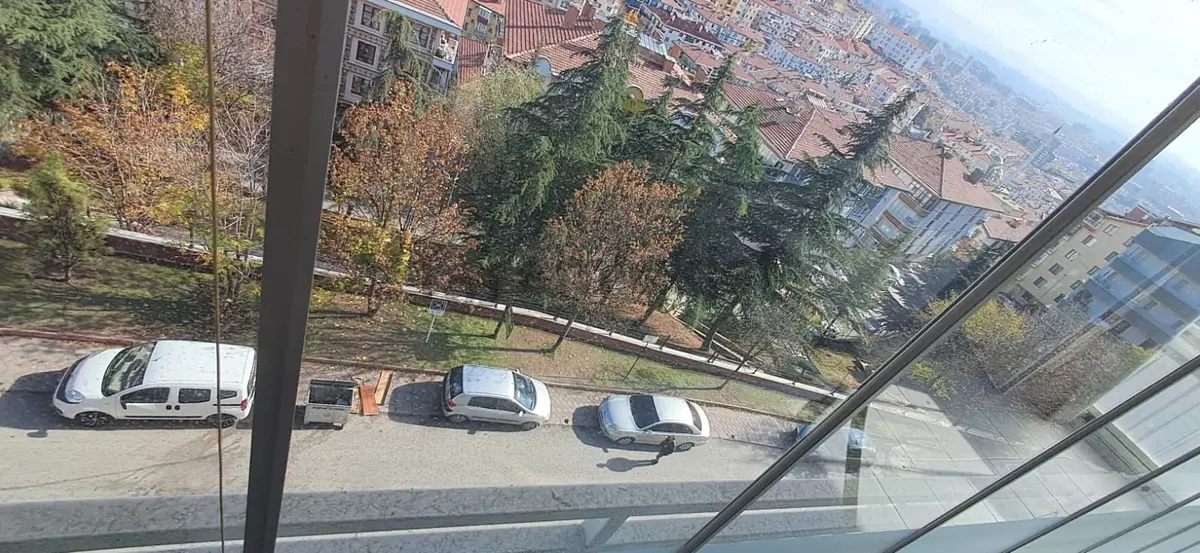 Bağlarbaşında 3+1 Katta Manzaralı Daire - 18