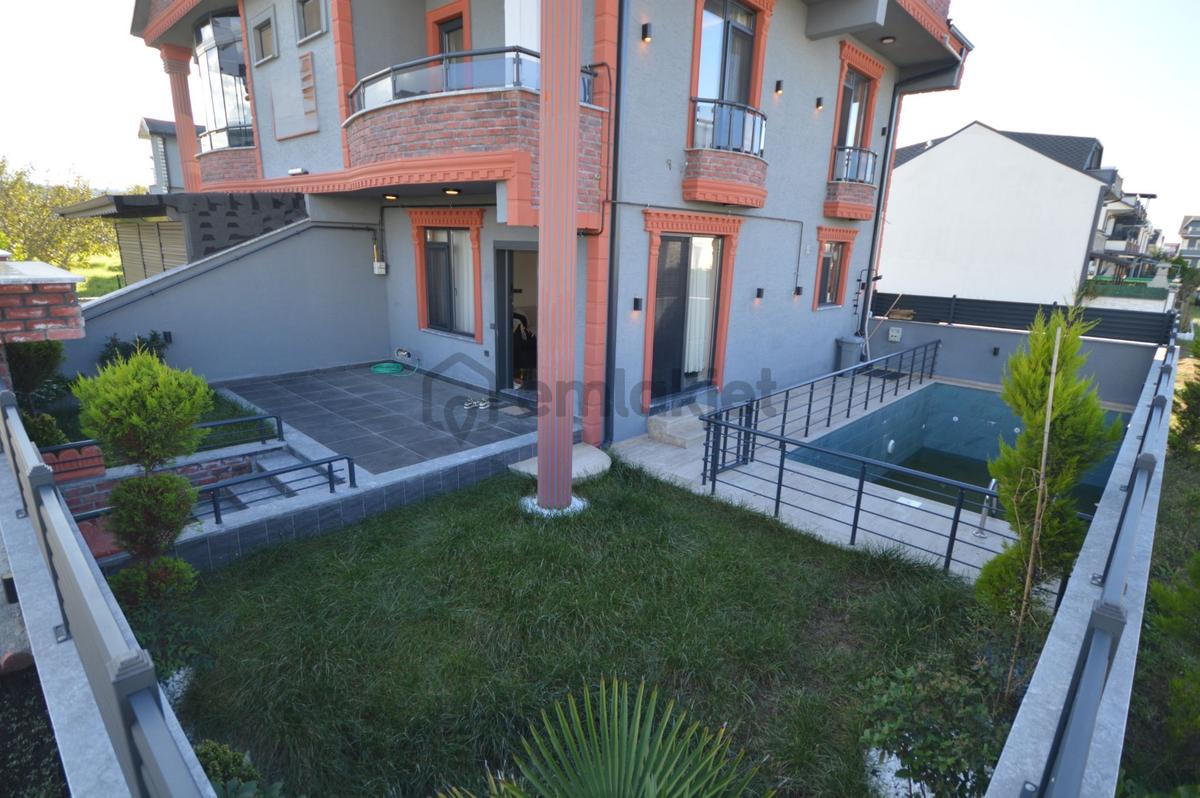 Kocaali De Havuzlu Köşe Parsel 4+1 Villa - 16