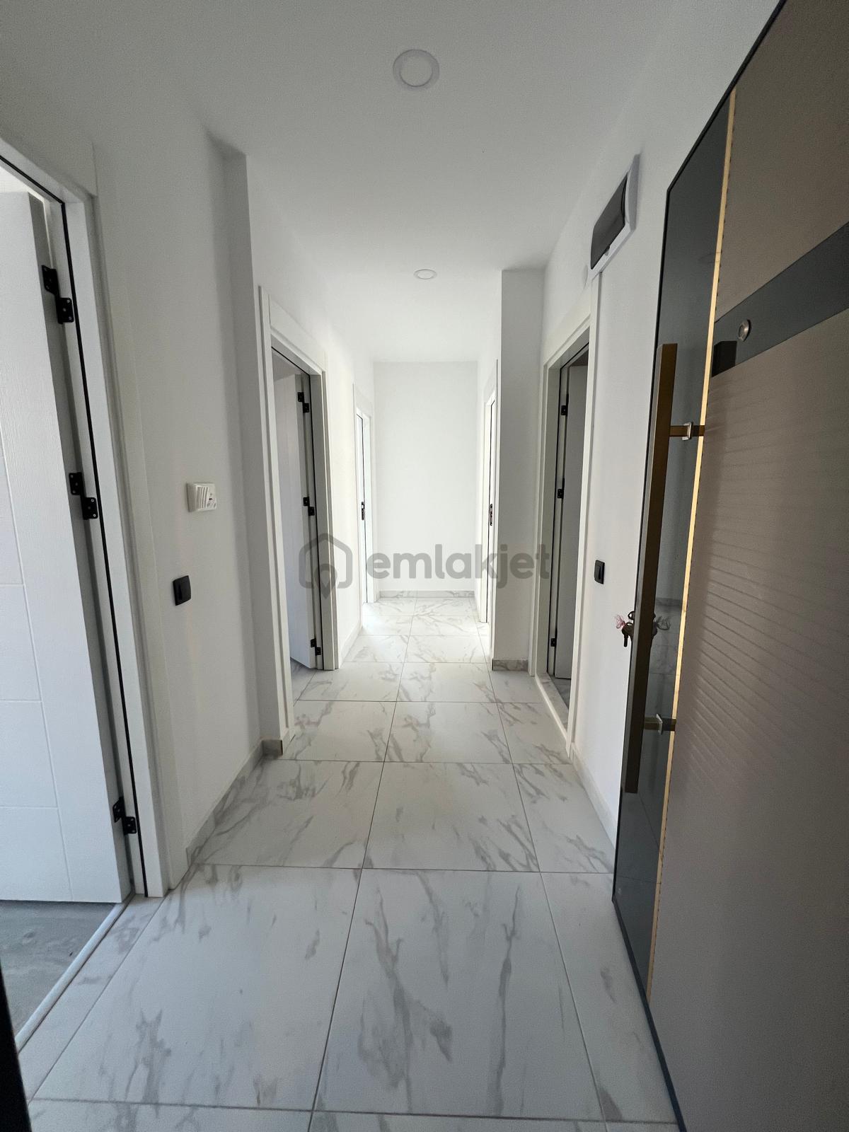 Aydoğmuşta 2+1 Lüks Sıfır Daire - 16