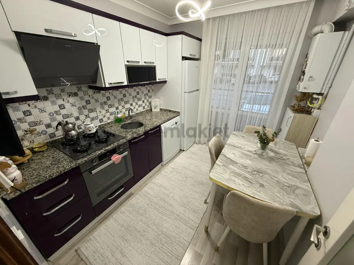 Keçiörende Ara Kat 3+1 Kilerli Ebeveyn Banyolu Lüks Daire - 2