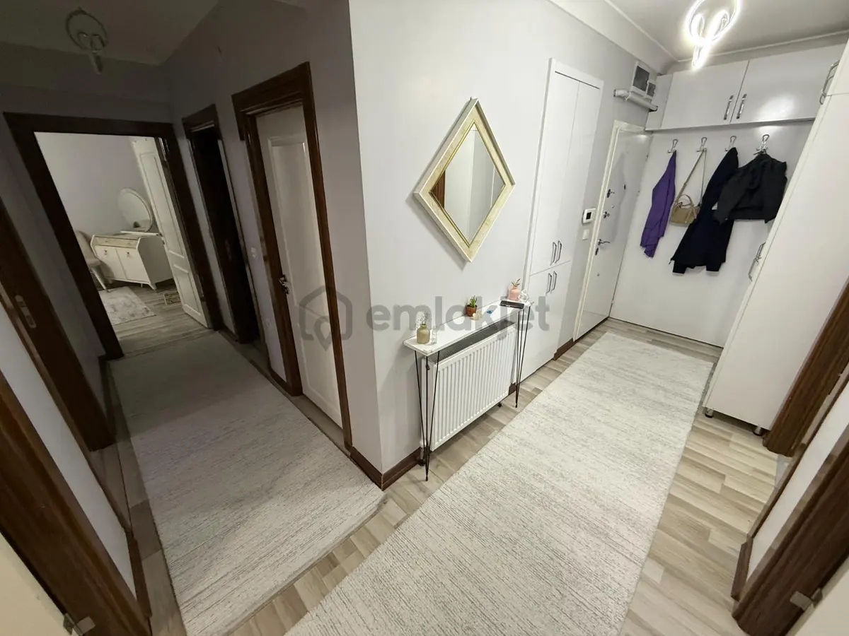 Keçiörende Ara Kat 3+1 Kilerli Ebeveyn Banyolu Lüks Daire - 29
