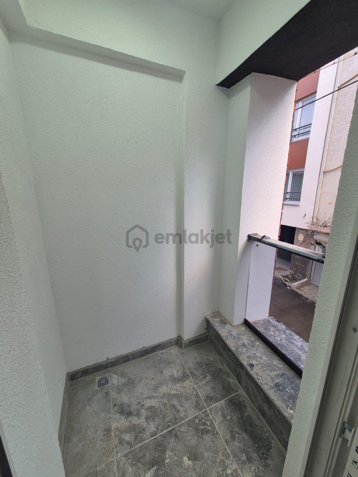Çamlıca Mahallesinde Satılık 2+0 Daireler - 10