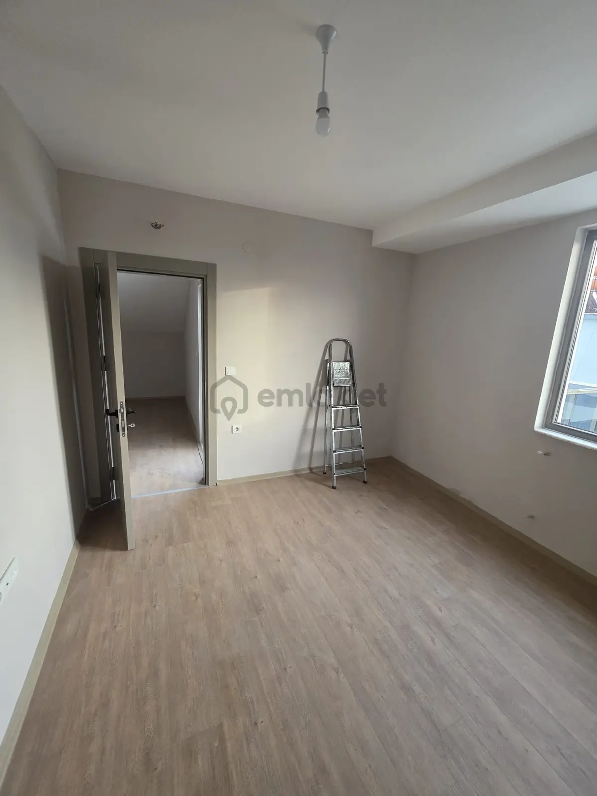 Site İçi Lüx Eşyasız Satılık Daire - 12