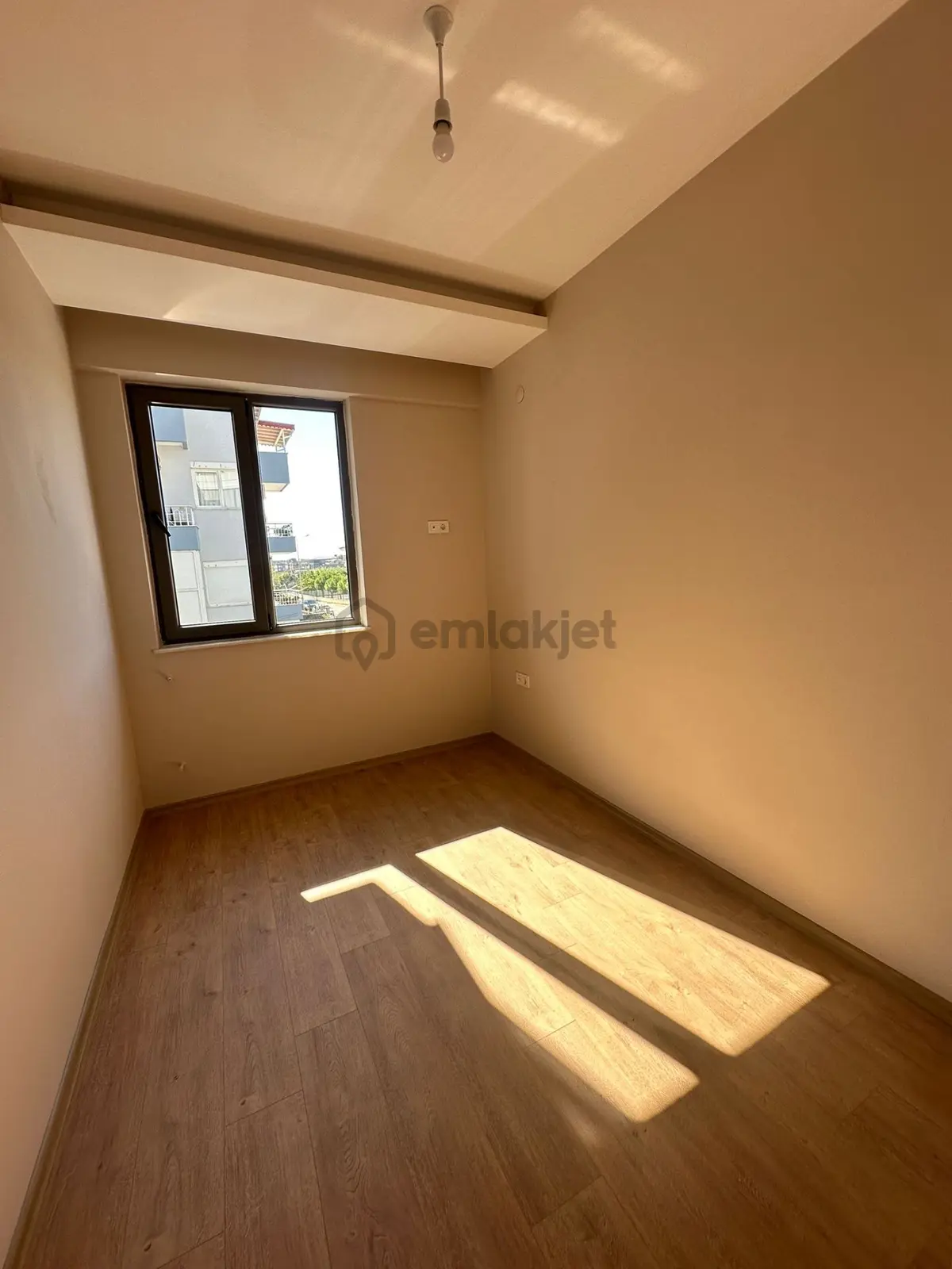 Site İçi Lüx Eşyasız Satılık Daire - 11