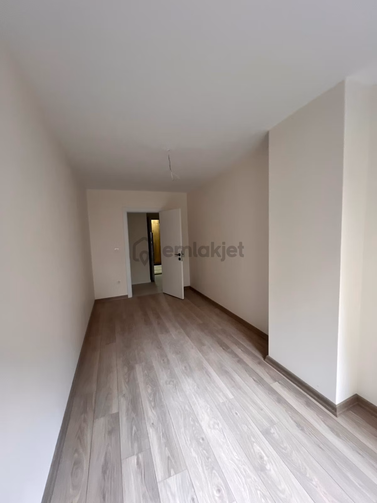 Küçükyalı'da Marmaraya Yakın Lüks Ara Kat 2+1 - 14