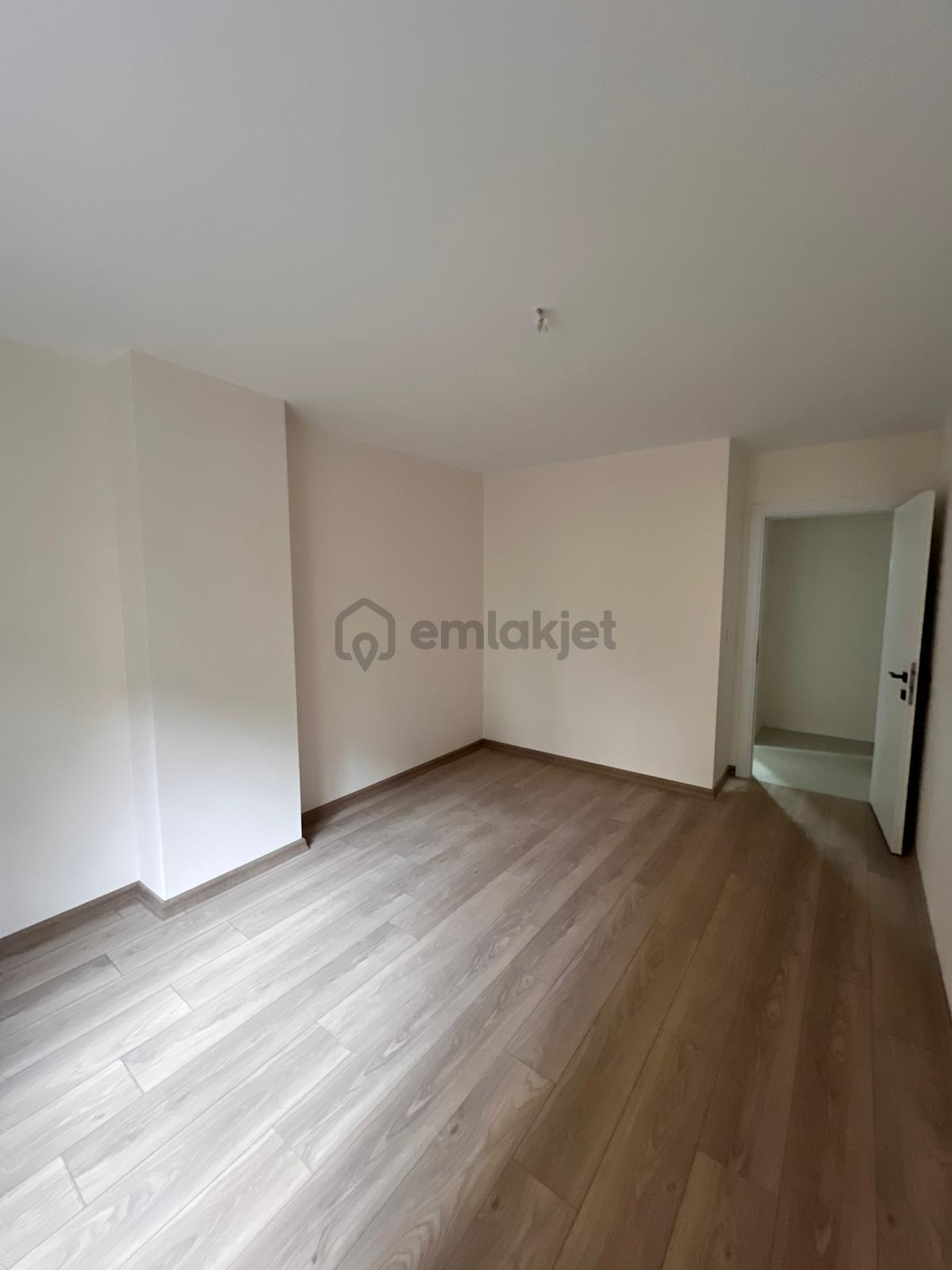 Küçükyalı'da Marmaraya Yakın Lüks Ara Kat 2+1 - 18