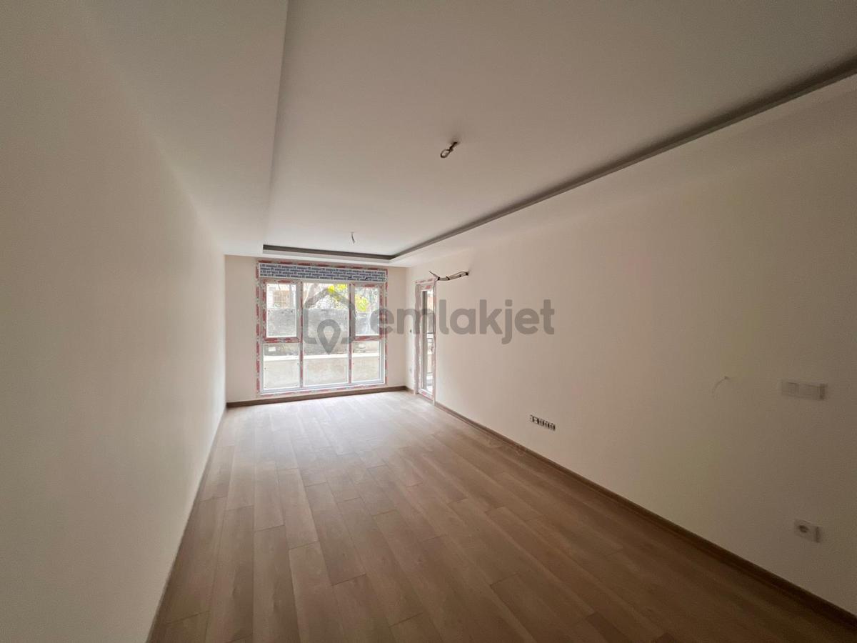 Küçükyalı'da Marmaraya Yakın Lüks Ara Kat 2+1 - 5