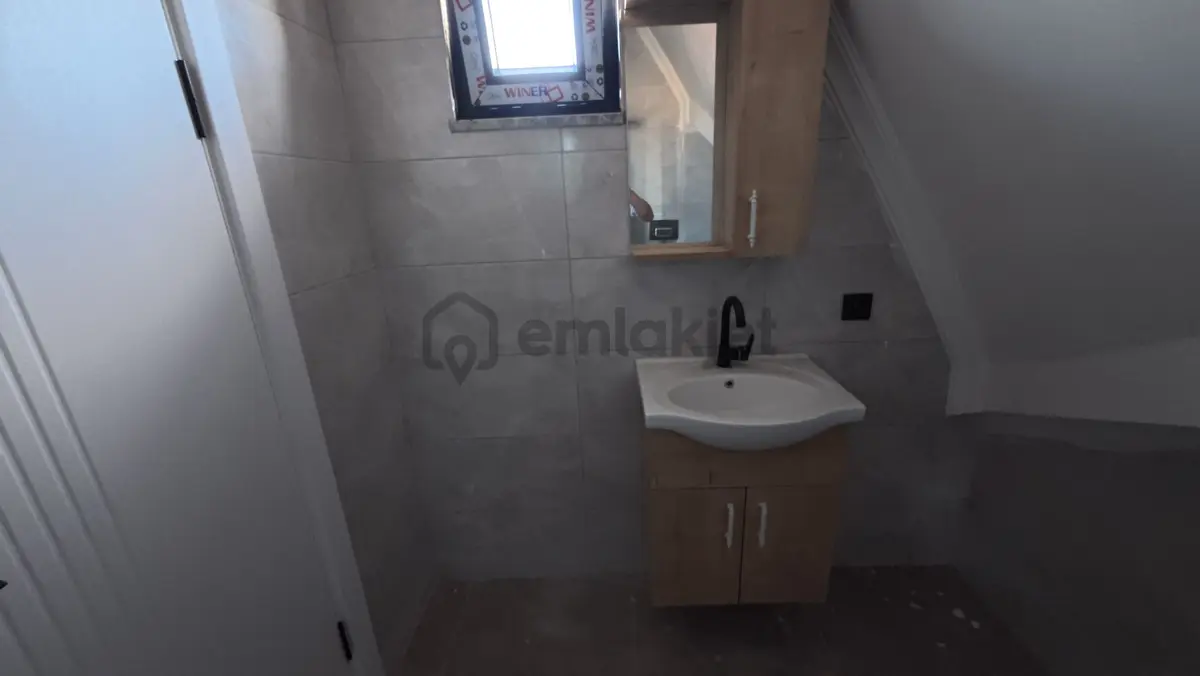 Sakarya Kocaali’de Geniş Bahçeli, Şık 3+1 Villa - 28