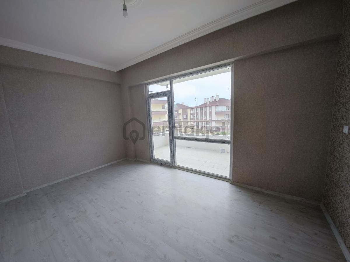 Parsana Mahallesi Site İçi Ara Kat 3+1 Daire - 12
