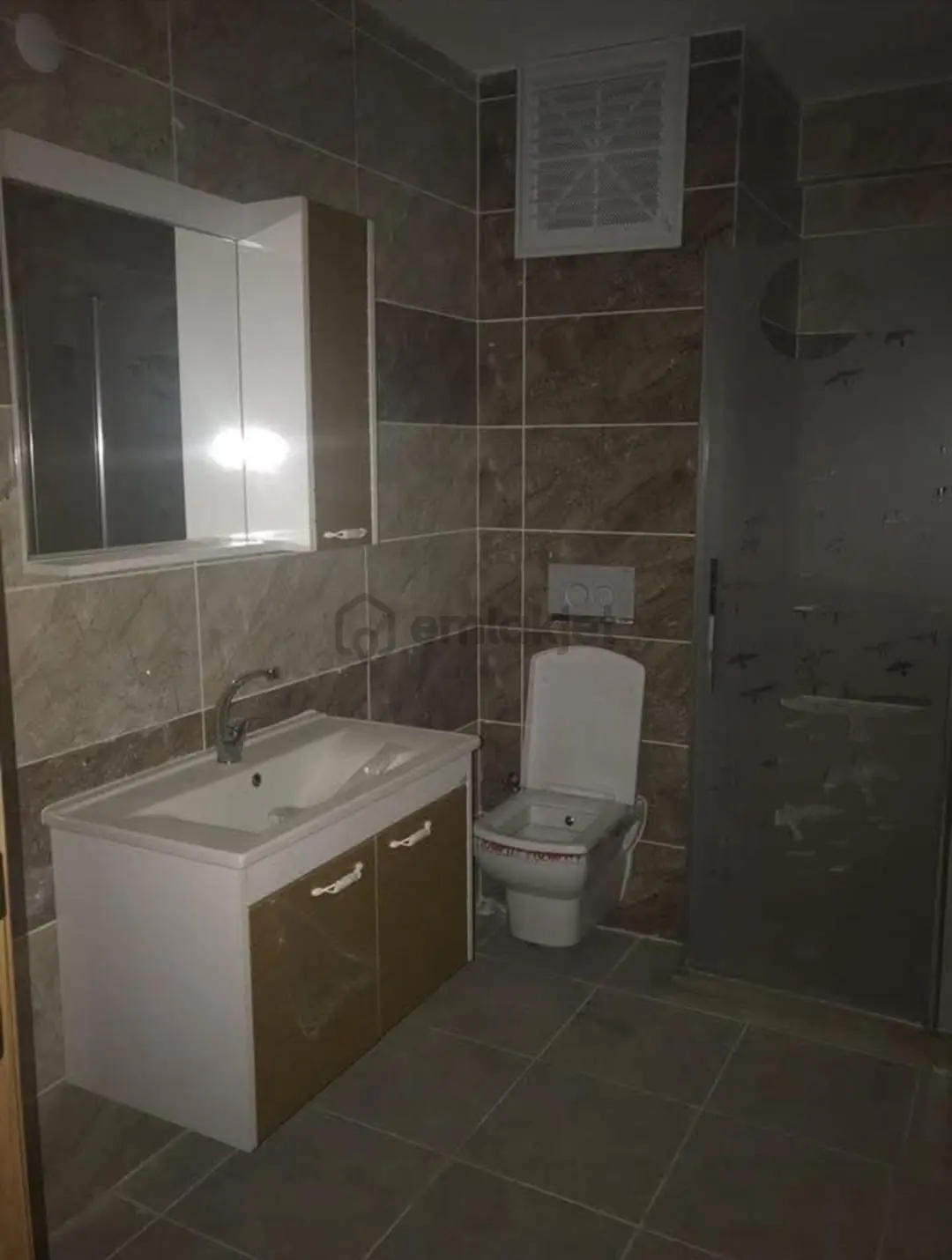 2+1 Kapalı Mutfak Sabit Getirili Daire - 9