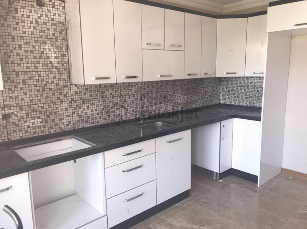 2+1 Kapalı Mutfak Sabit Getirili Daire