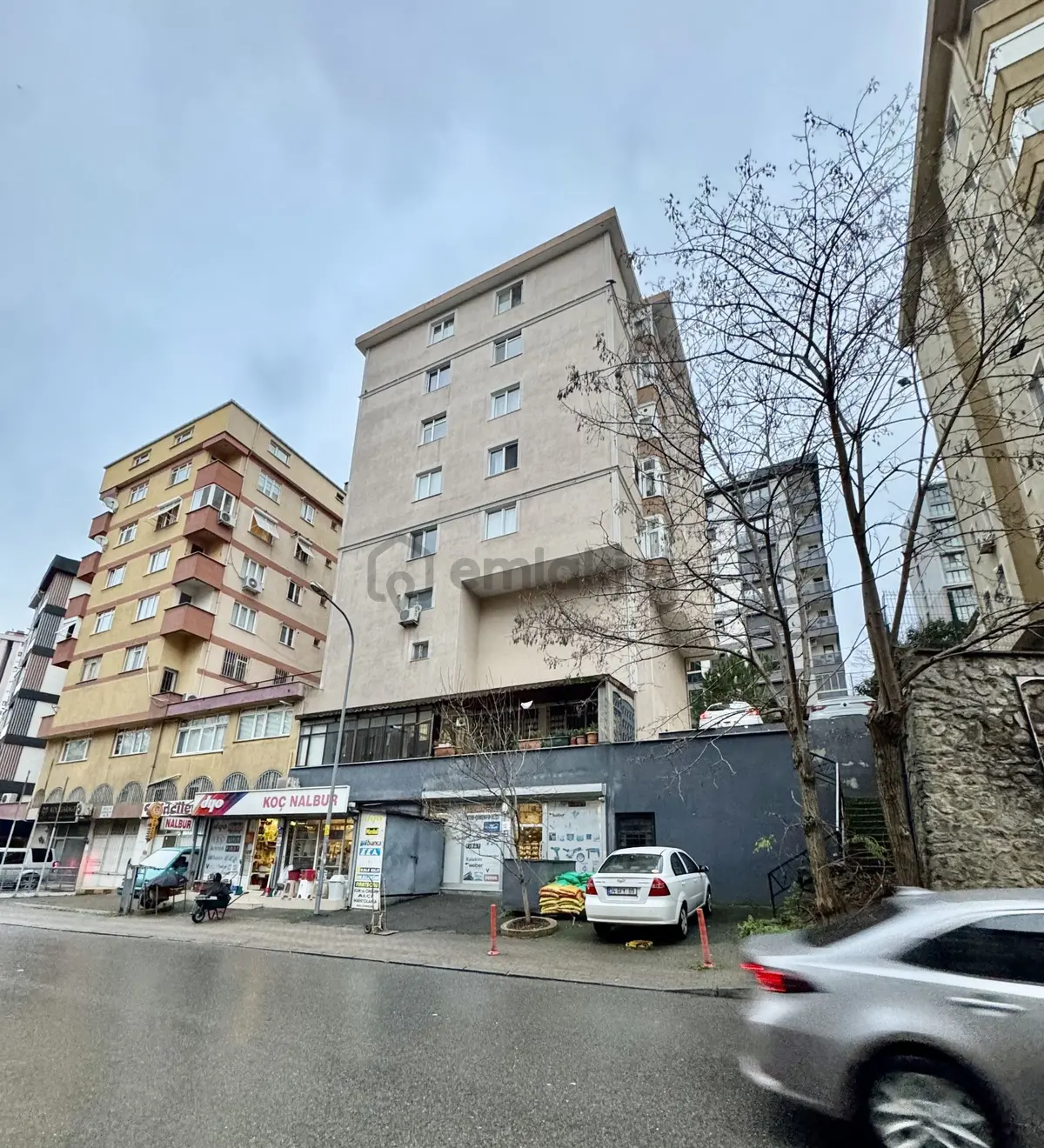 Merdivenköy’de Merkezi Konumda Satılık 3+1 Daire - 7