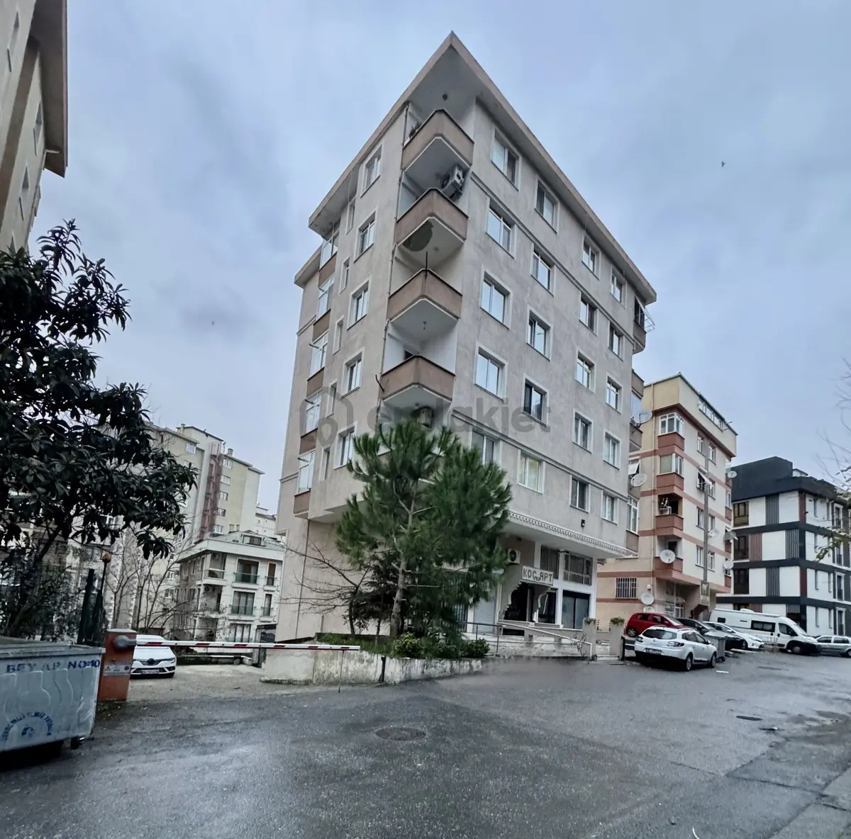 Merdivenköy’de Merkezi Konumda Satılık 3+1 Daire - 6