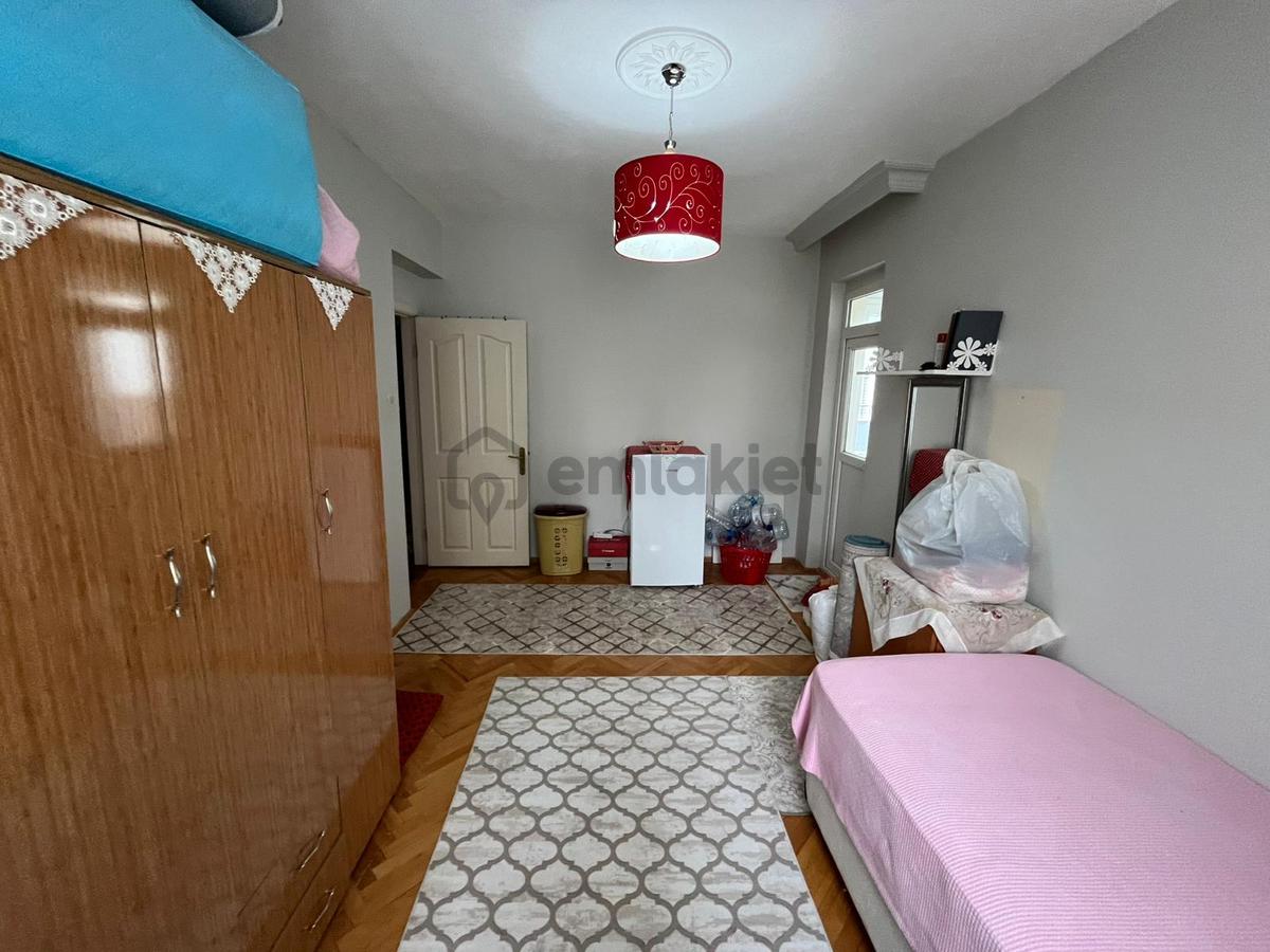 Bademlik Mahallesi'nde Ara Katta 3+1 Daire! - 13