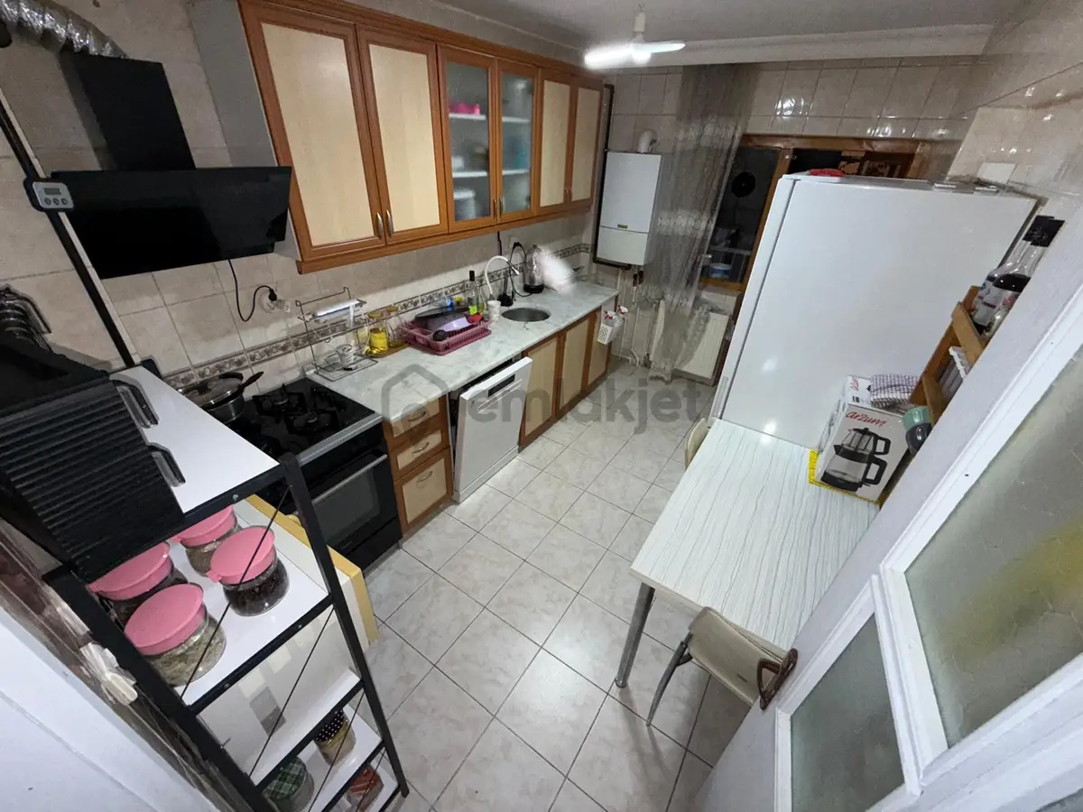 Kuşcağız Mahallesi'nde Kat Konumunda 3+1 Daire! - 2