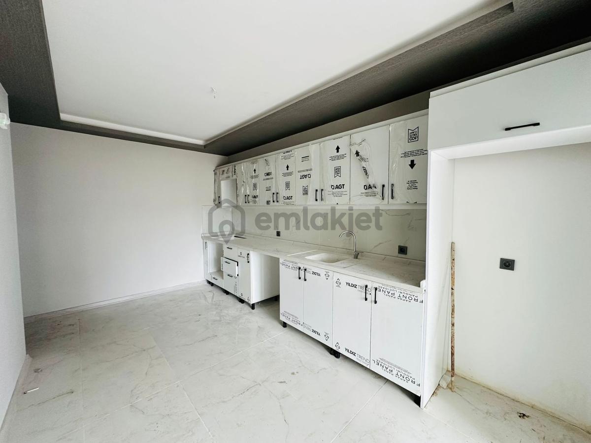 Feridunçelik'te Geniş Balkonlu 2+1 Giriş Kat Satılık Sıfır Daire !! - 2