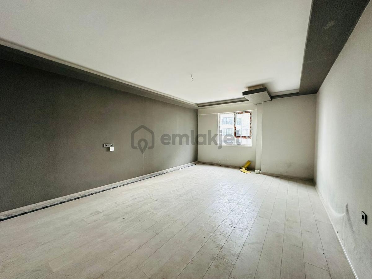 Feridunçelik'te Geniş Balkonlu 2+1 Giriş Kat Satılık Sıfır Daire !! - 4
