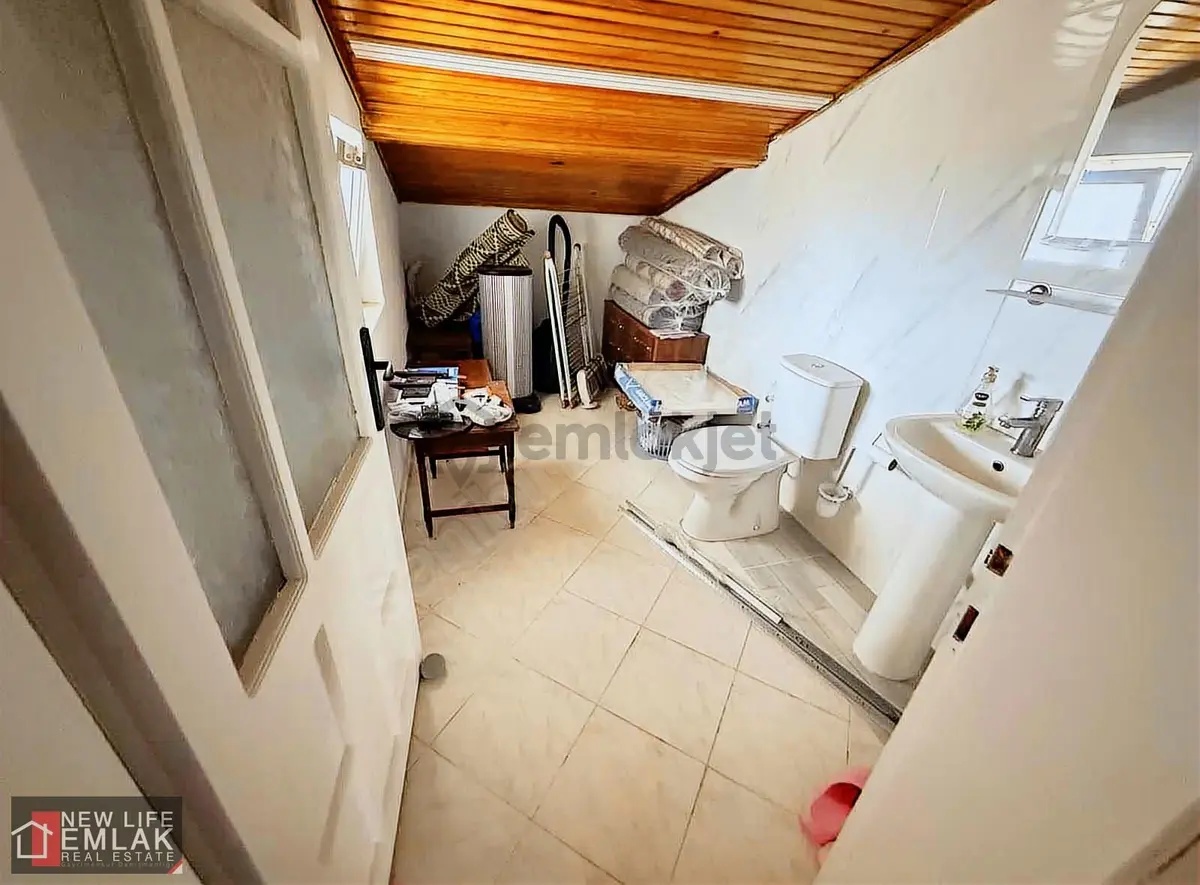 Kuşadası Sahil Sitelerinde 3+1 Villa - 17