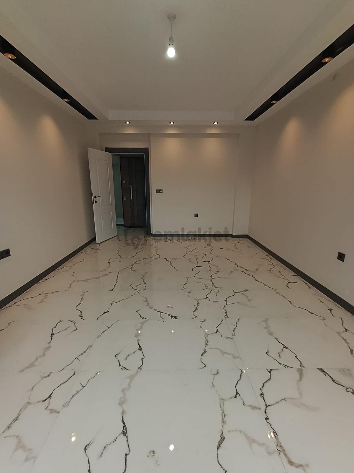 Çamlıca Mahallesinde 3+1 Sıfır Daire - 9