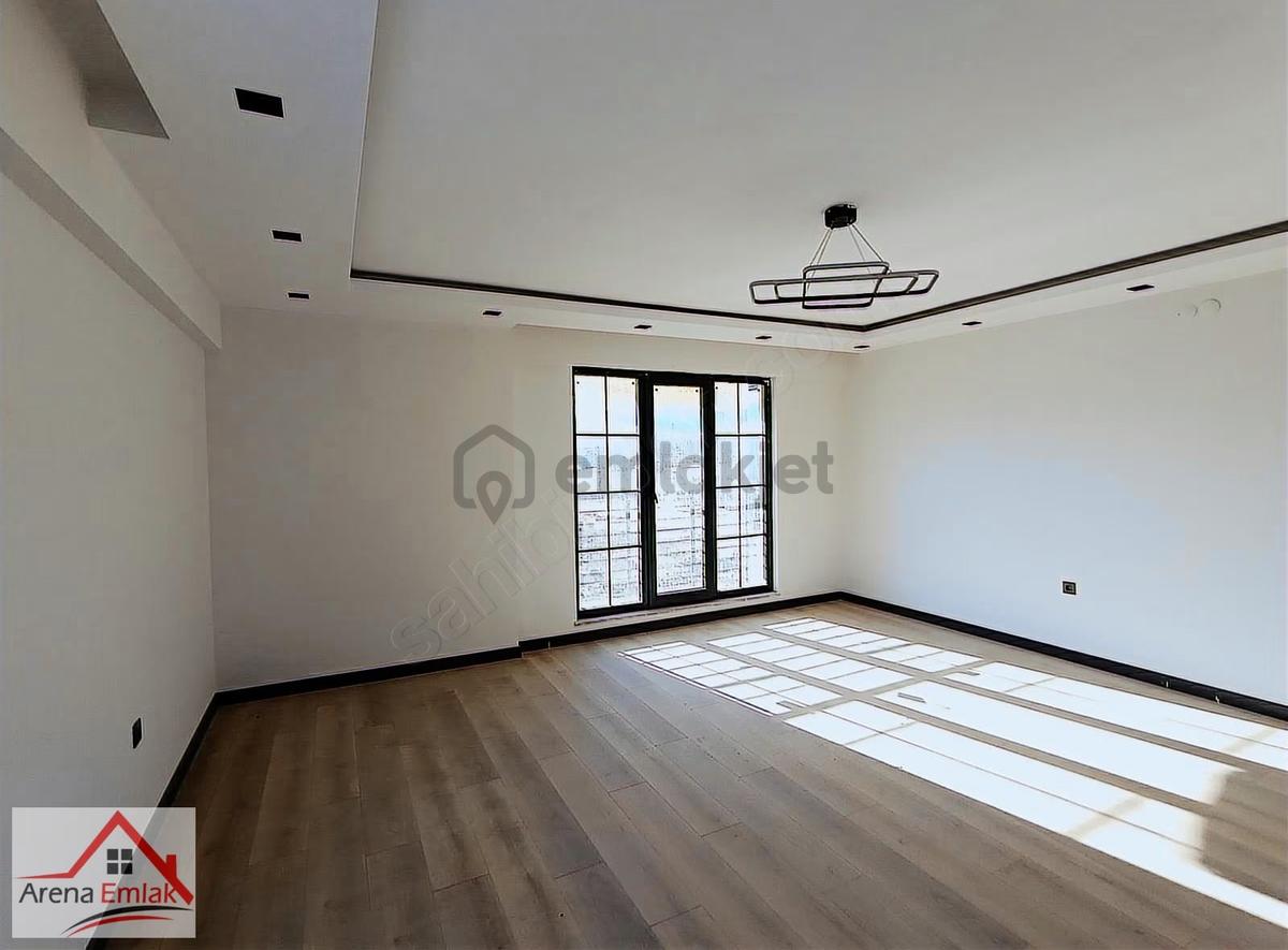 Arena Emlaktan 145 M2 3.kat Sıfır Daire - 9