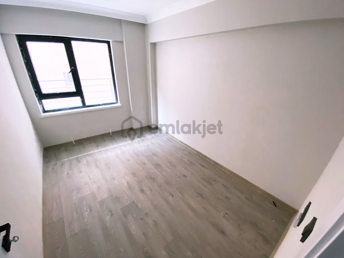 Cihandan Güventepede Merkez De Ulaşım Üzeri Sıfır 2+1 Daire - 15