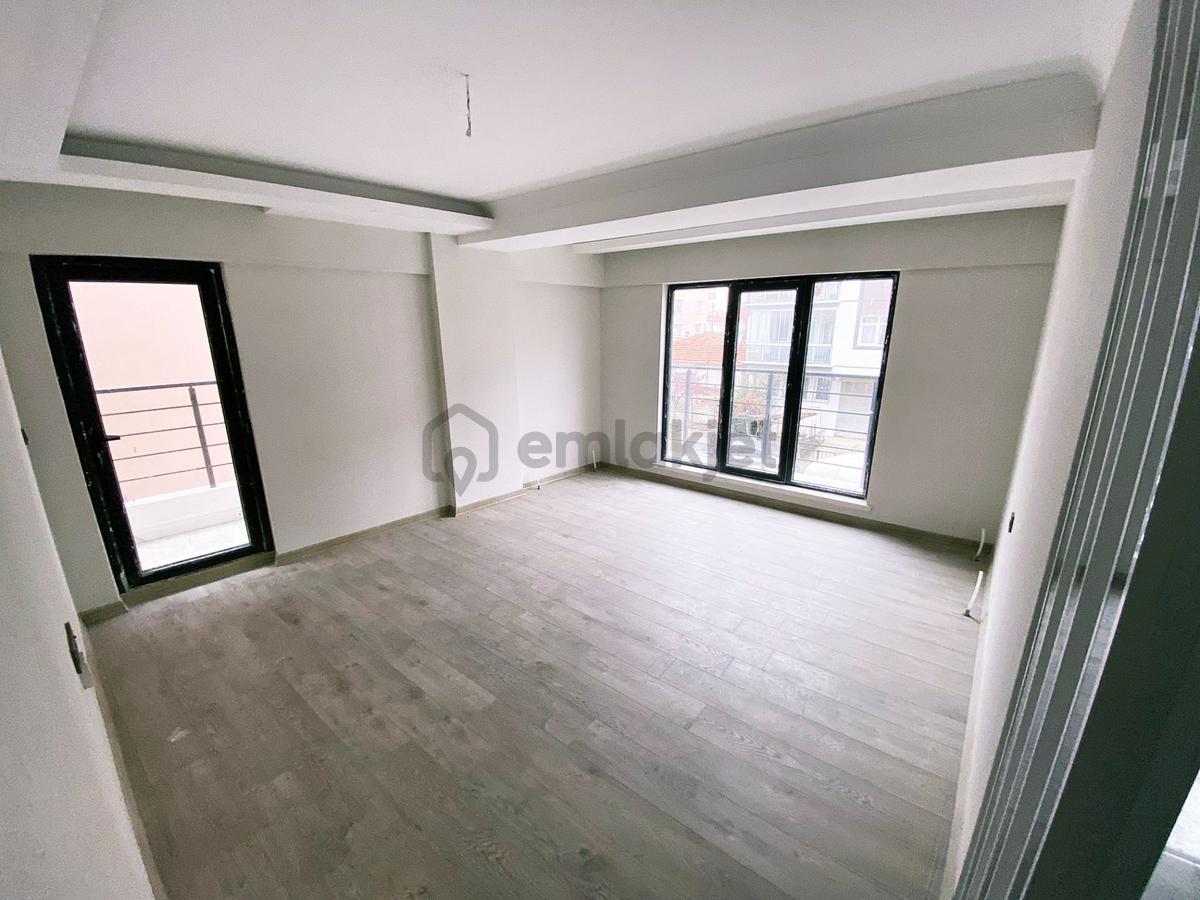 Cihandan Güventepede Merkez De Ulaşım Üzeri Sıfır 2+1 Daire - 8