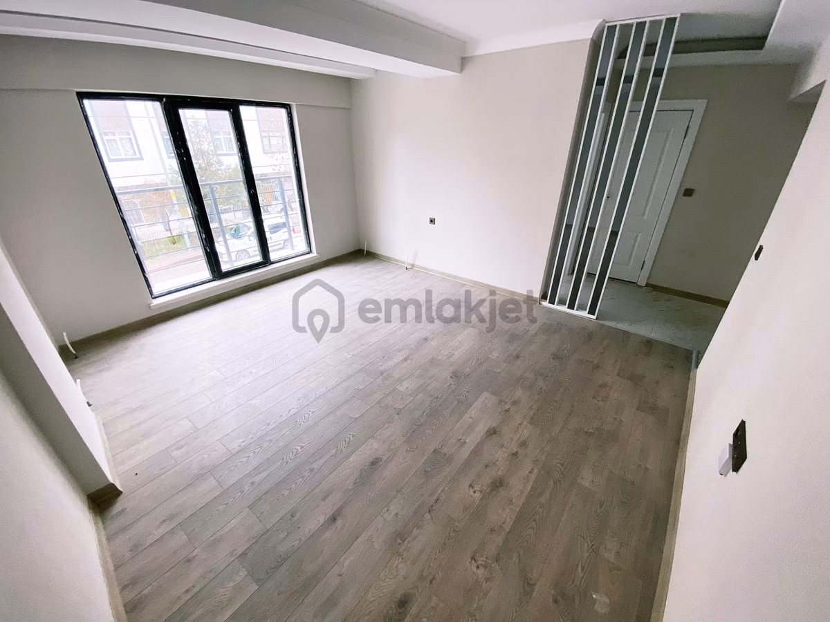 Cihandan Güventepede Merkez De Ulaşım Üzeri Sıfır 2+1 Daire - 11