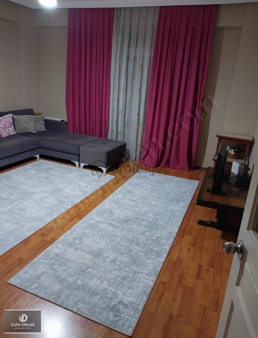 Cumhuriyet Mah'de Geniş Satılık 2+1 Daire - 29