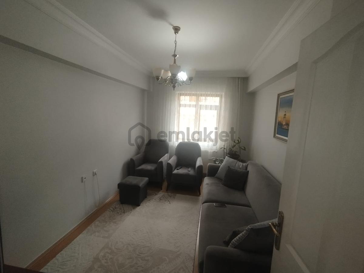 Aşık Paşa Cadde Üzeri Katta 3+1 Daire! - 14