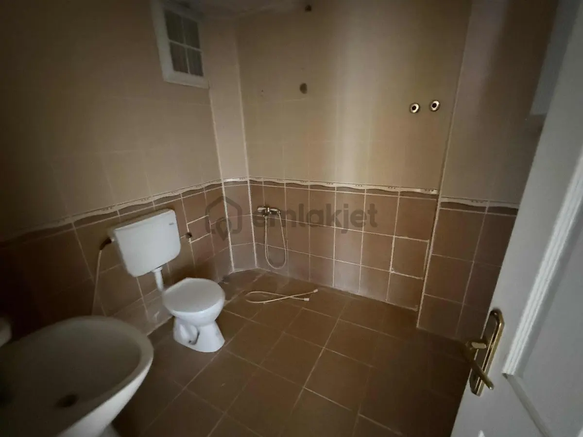 Net Emlaktan 2+1 Ara Kat Bakımlı Kiralık Daire - 4