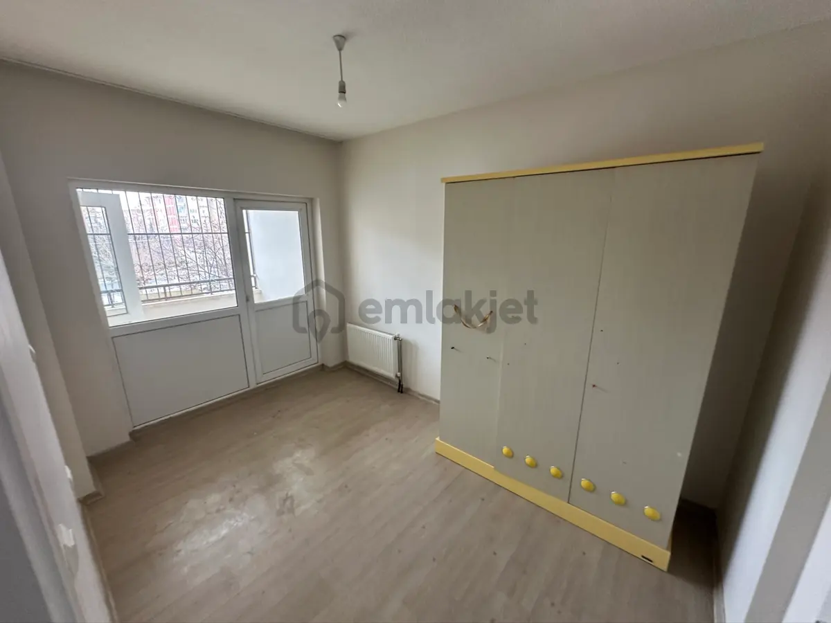 !!!ezd Emlaktan Final Okulları Yani Kiralık!!! - 3