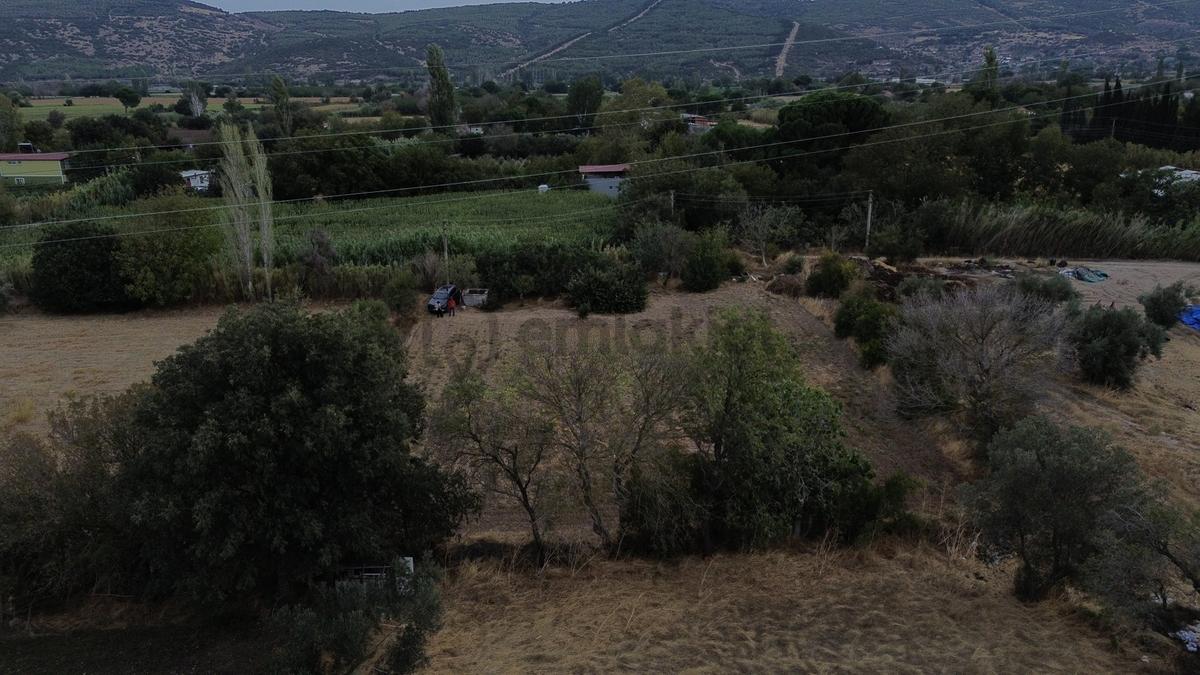 İzmir Bergama Bağlar'da 2.318m2 Satılık Tarla - 17