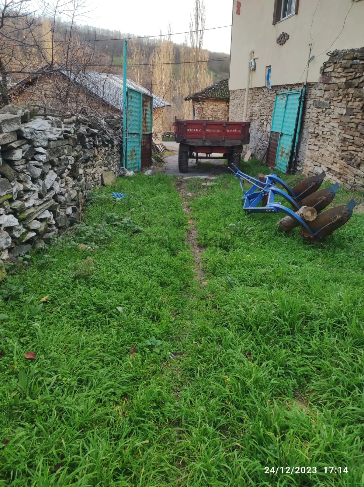 Balıkesir Kepsut Serçeörende Satılık Köy Evi - 3