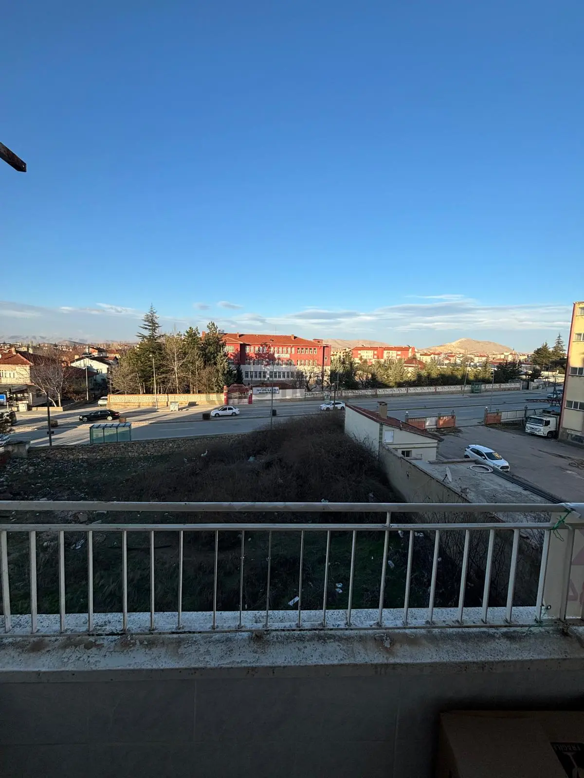 Sücüllü Emlaktan Satılık Ara Kat 2+1 Asansörlü Daire - 9