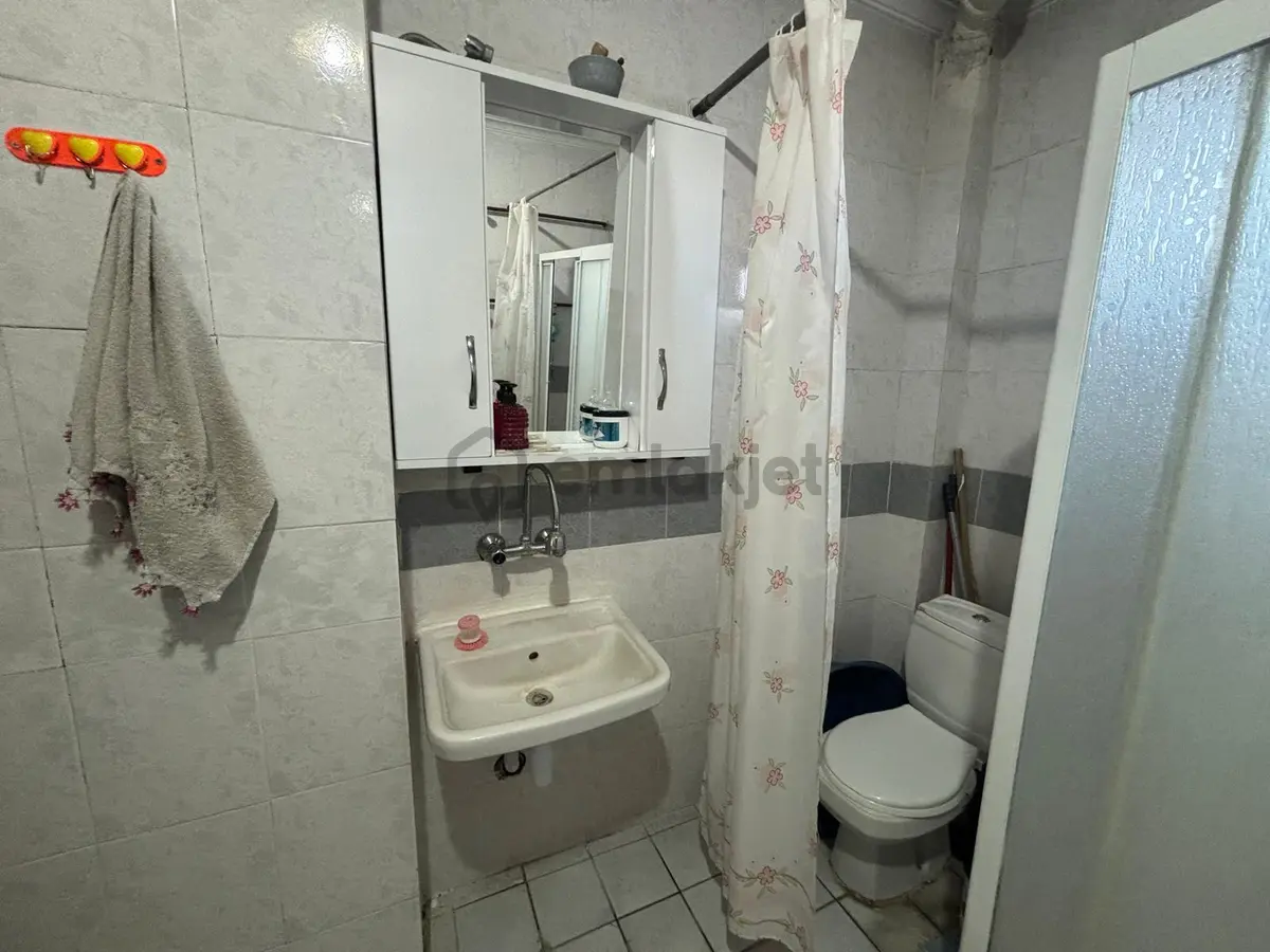 Sücüllü Emlaktan Satılık Ara Kat 2+1 Asansörlü Daire - 17