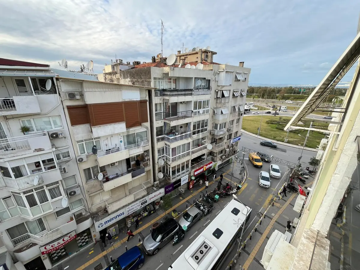 Asil'den Ata Cad. Girişinde 3+1 Lüks Yapılı Çift Cephe Daire - 6