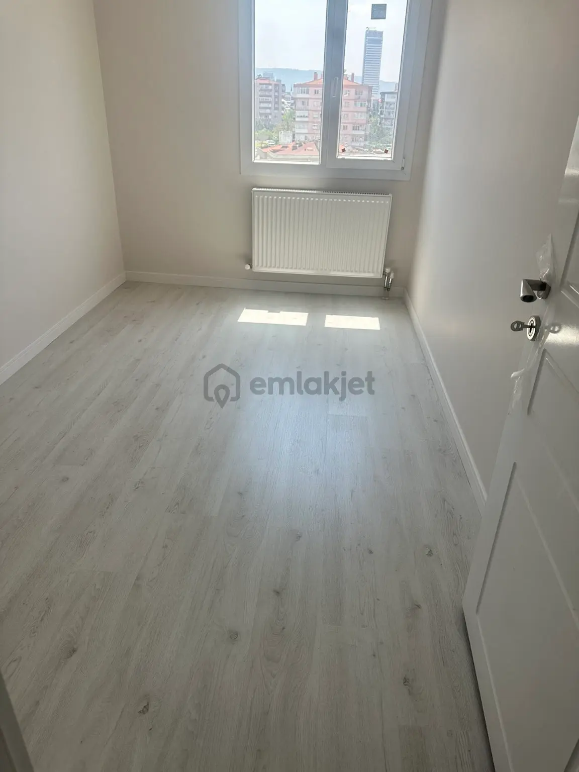 Yüzbaşı İbrahim Hakkı Caddesi Doğalgazlı 3+1 Daire - 33