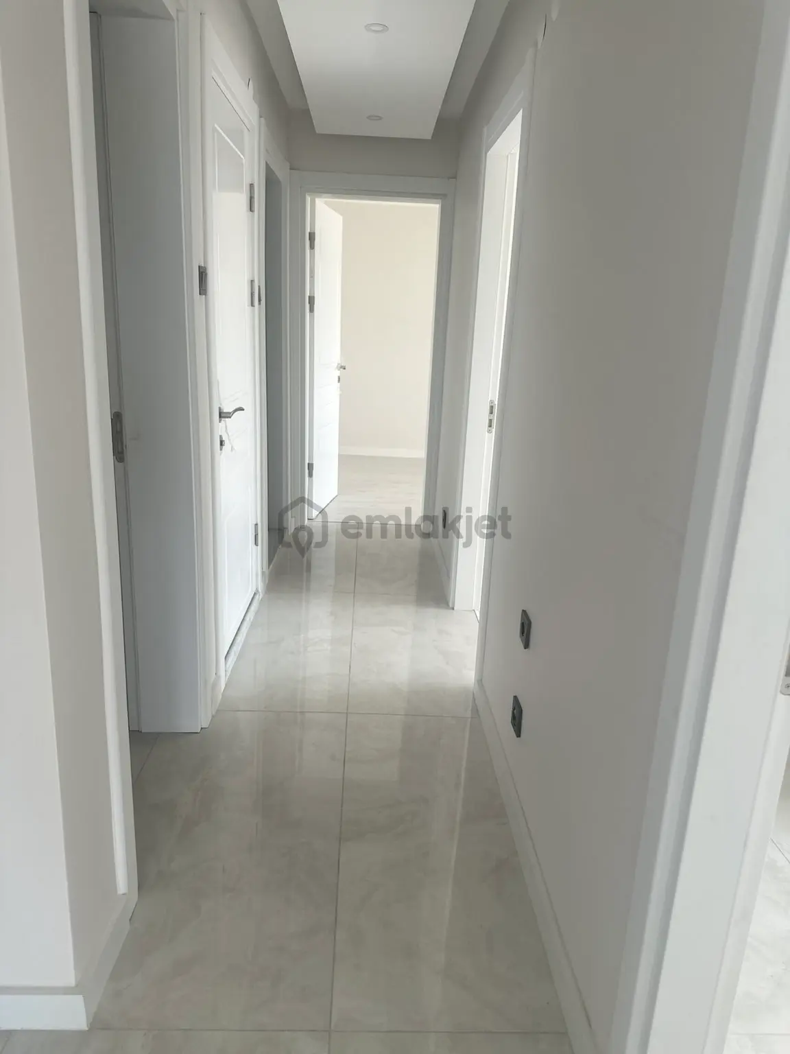 Yüzbaşı İbrahim Hakkı Caddesi Doğalgazlı 3+1 Daire - 8