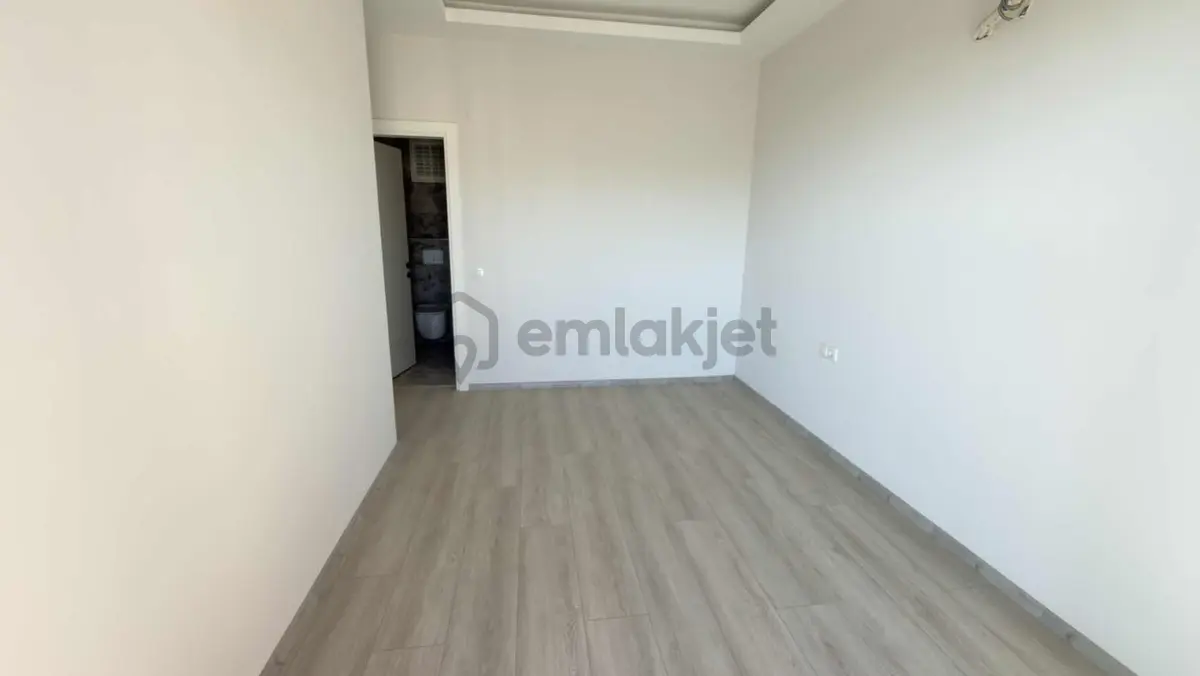 Çıplaklı Mahallesinde Satılık Cadde Üzeri Geniş Kullanışlı Daire - 7