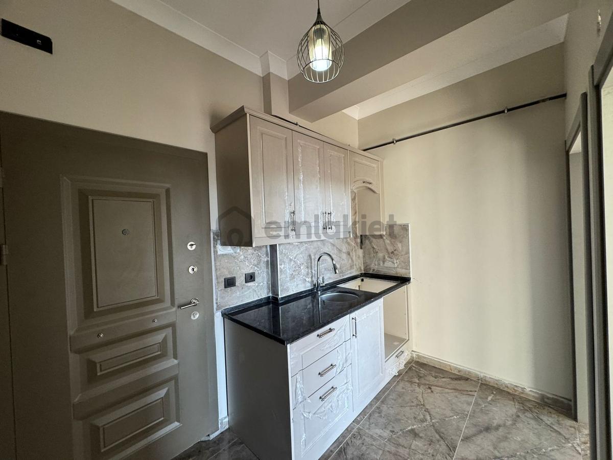Karasu’da Geniş Kullanışlı Sıfır Modern Daire - 12