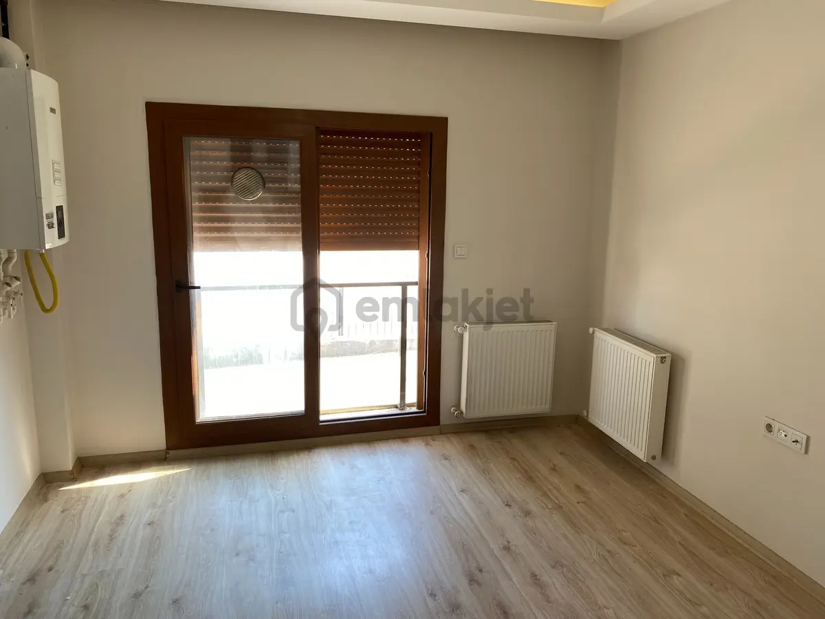 Adatepe Mahallesinde Satılık 2+1 Doğalgazlı Klimalı Ev - 22