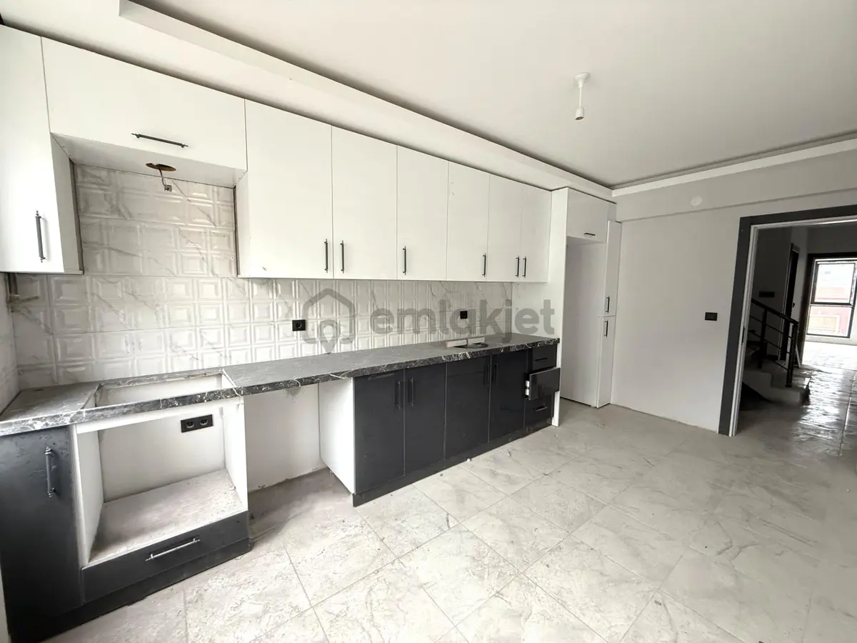 Hisar'da Sıfır 6+1 Çift Teraslı Full Manzaralı Dubleks Daire - 12