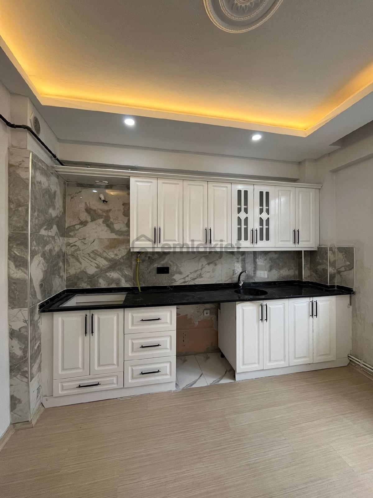 Evim-nur'dan Hürriyet Mh. 3+1 3.kat 2balkon - 11