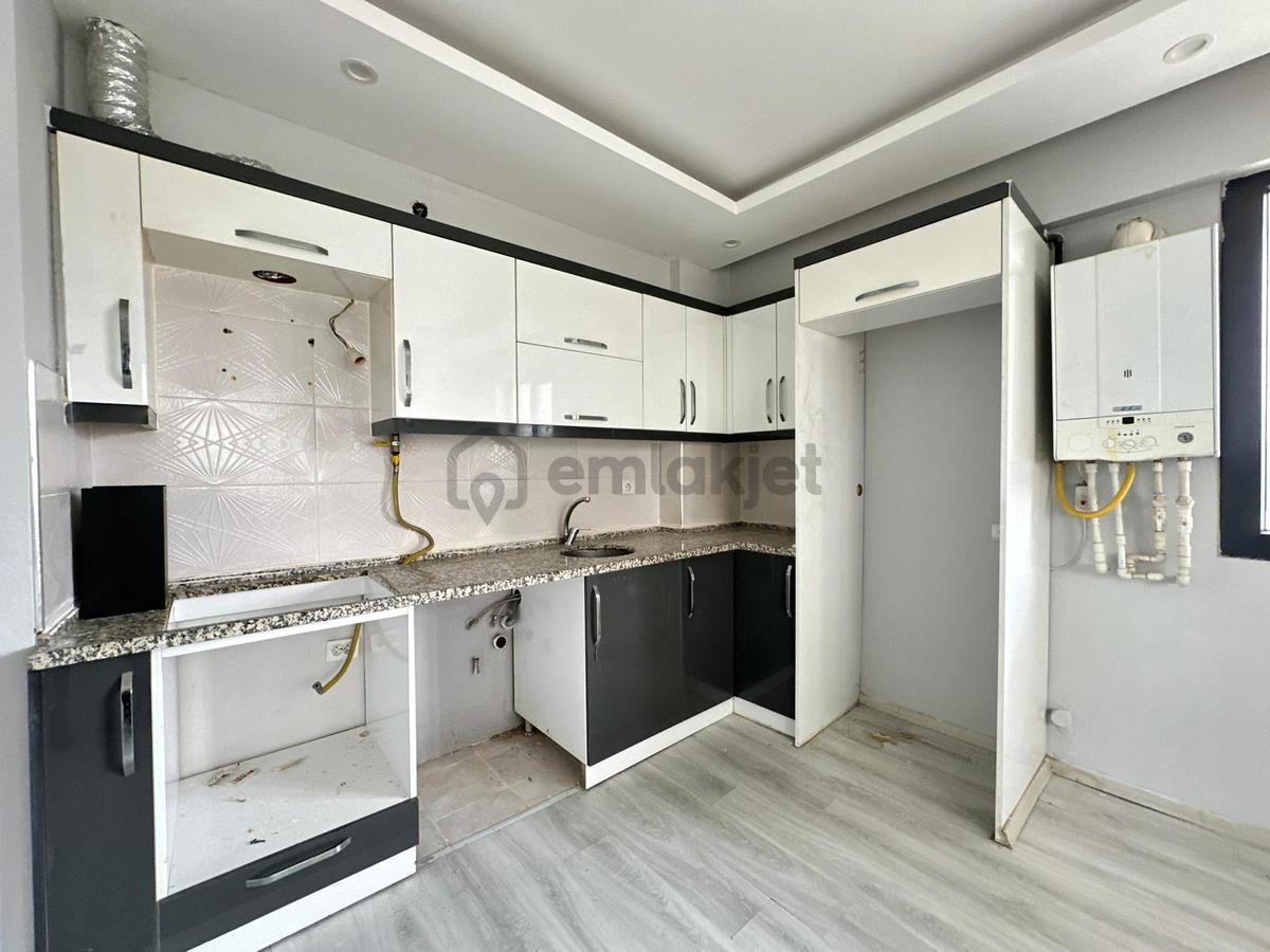 Muradiye Mahallesinde Site İçerisinde 2+1 Satılık Daire - 2