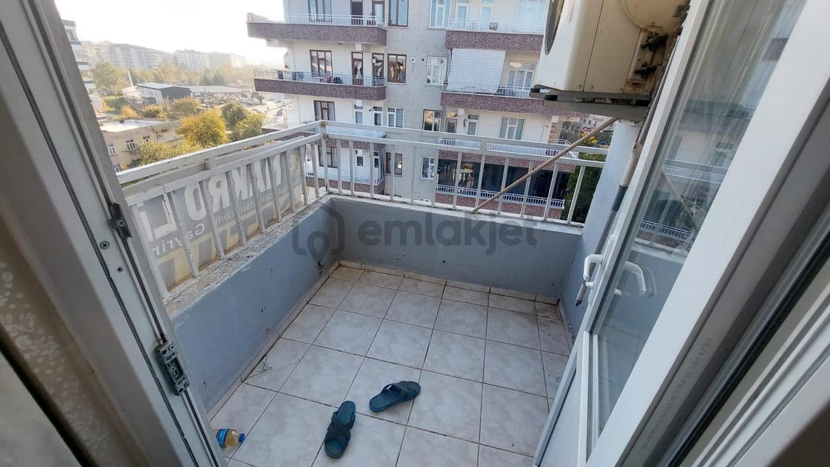Evlendirme Dairesi Civarı 3+1 Satılık Daire - 21