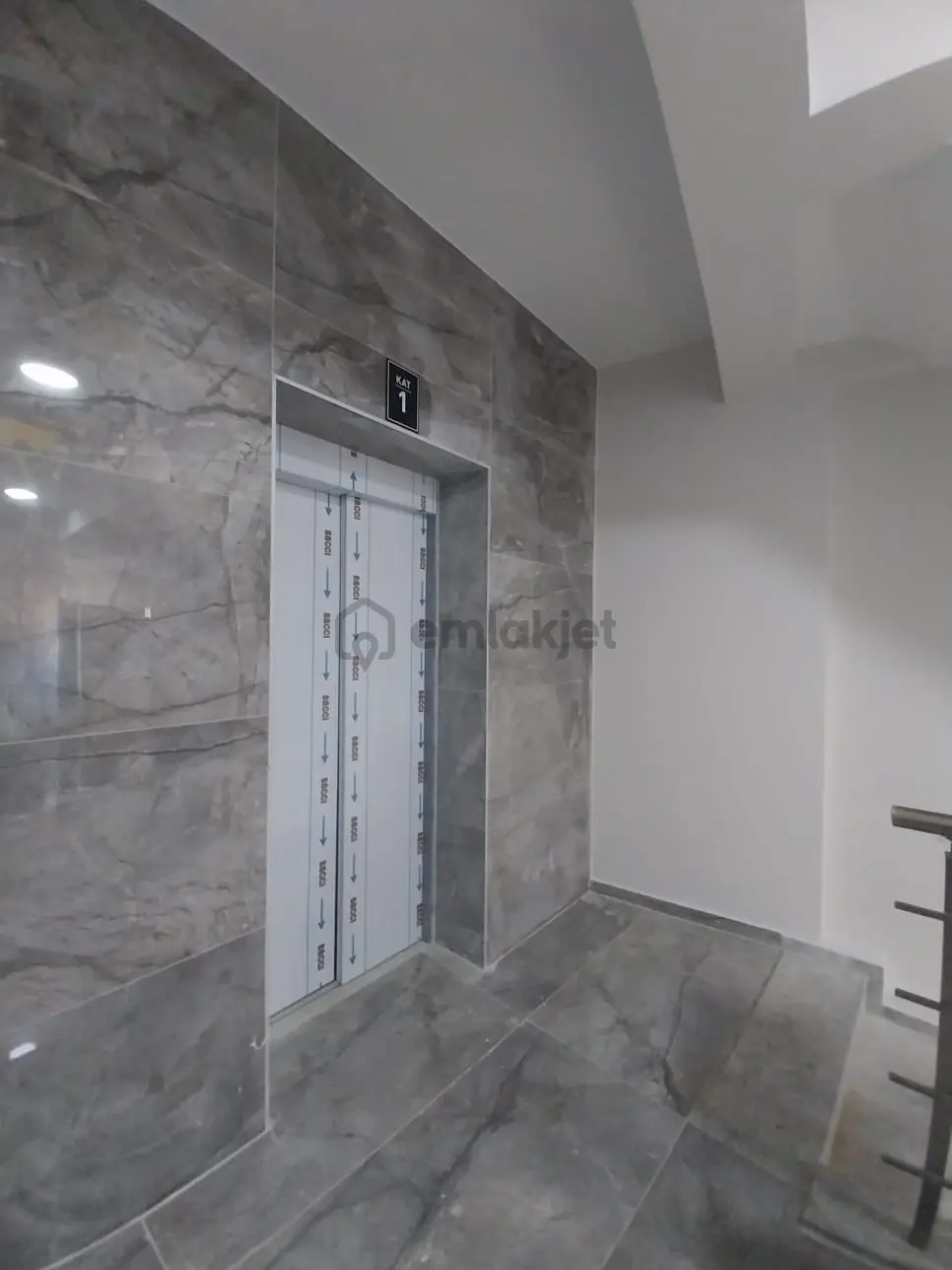 Güzelçamlı'da 2 Oda 1 Salon Sıfır Satılık Daire - 14
