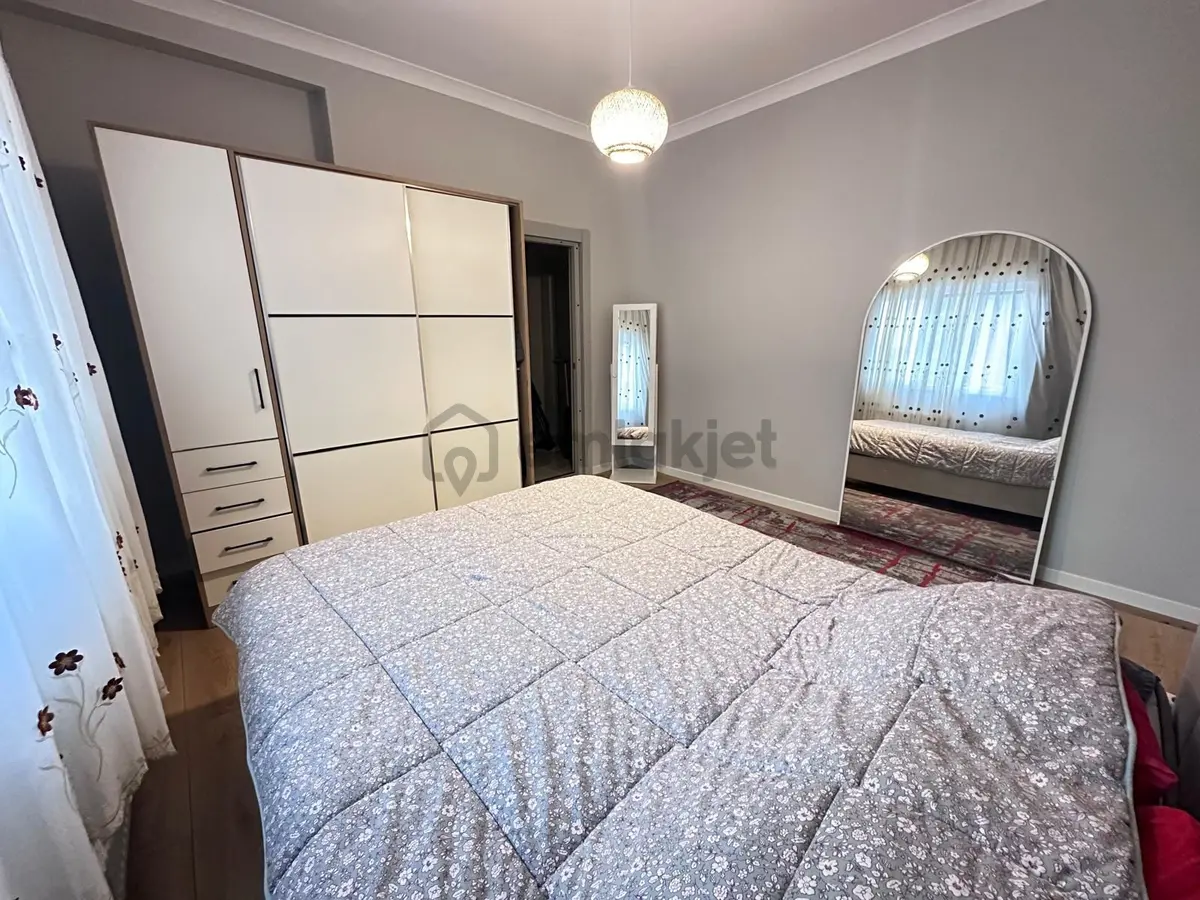 Boş ... Erenköy Minibüs Cad. 2. Binada Teras 3 Banyo Dublex 4+2 - 9
