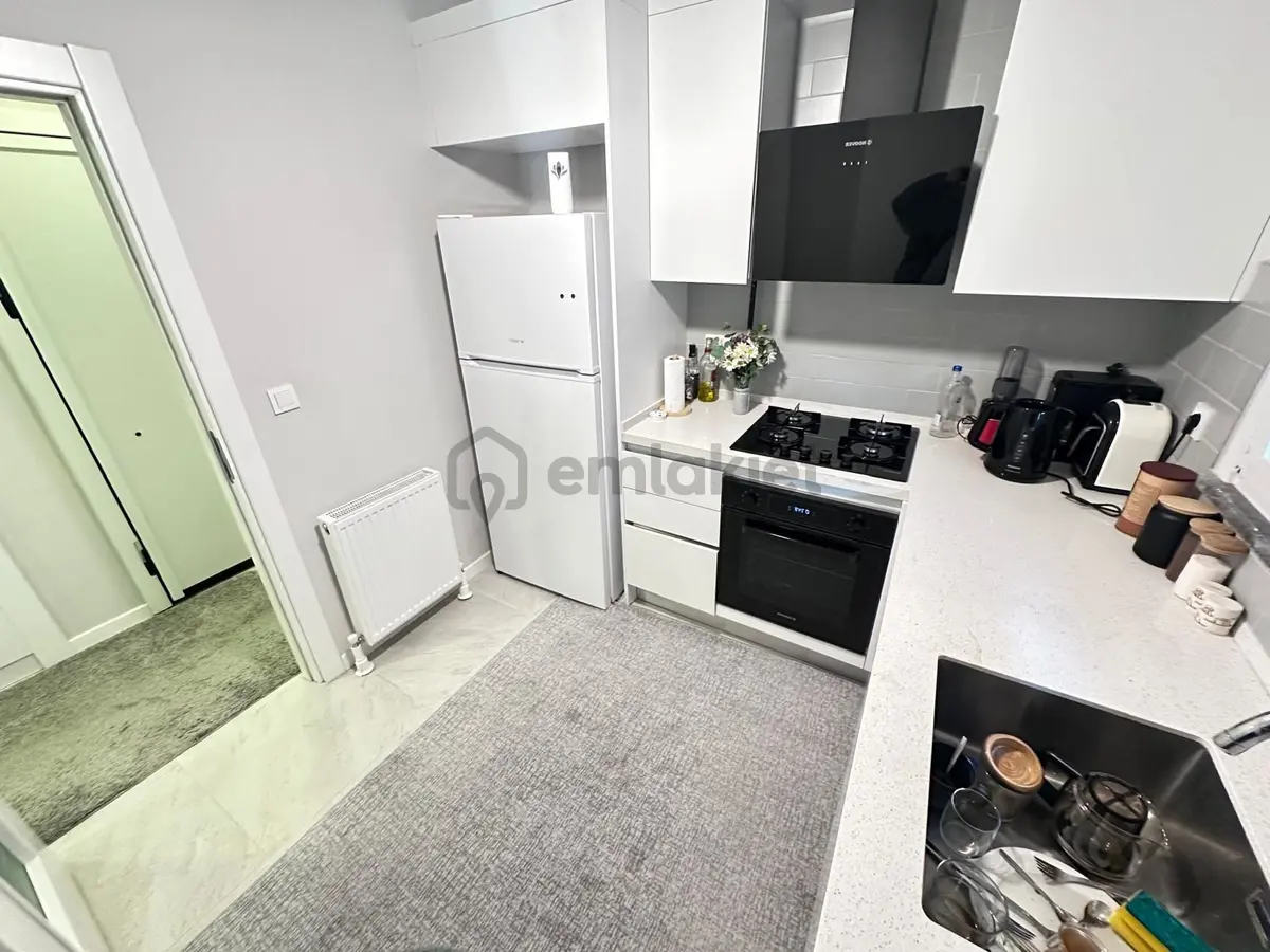 Boş ... Erenköy Minibüs Cad. 2. Binada Teras 3 Banyo Dublex 4+2 - 7